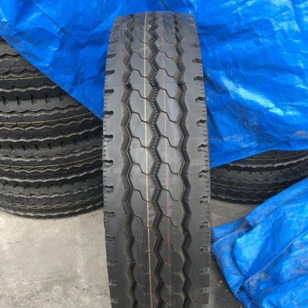 1100R20 wholesaler tyre container - Image 3