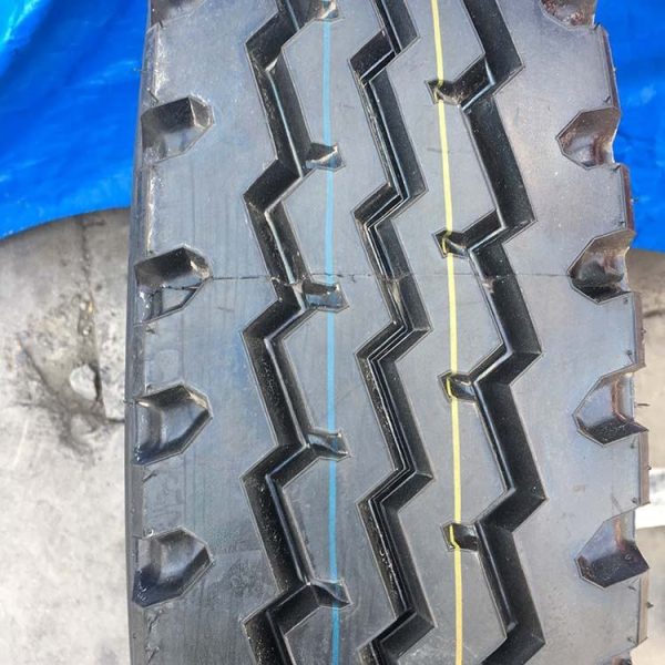 1100R20 wholesaler tyre container - Image 2
